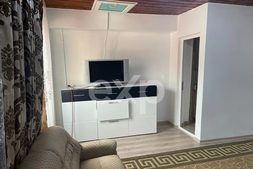 Inchiriere apartament 2 camere in vila Prundu