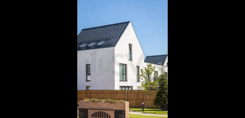 Casa cu 7 camere in complex rezidential Colin