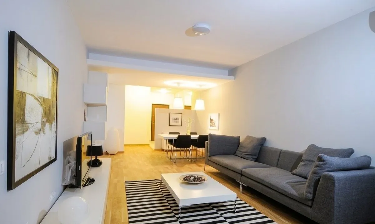 Iancu Nicolae apartament 4 camere complet mobilat