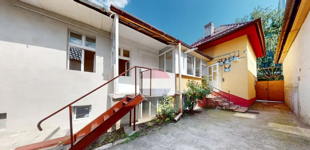 Casa in Centrul Civic Mesota 319 mp teren D P P