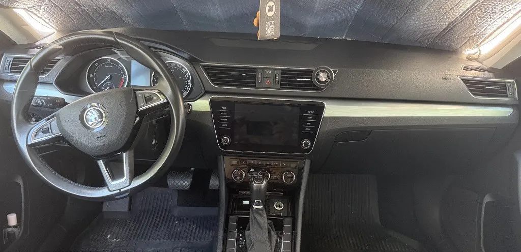 Skoda Superb DSG 2 0 Ambition an fabricatie 2019 primul proprietar 17 500 eur