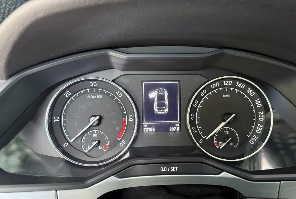 Skoda Superb DSG 2 0 Ambition an fabricatie 2019 primul proprietar 17 500 eur