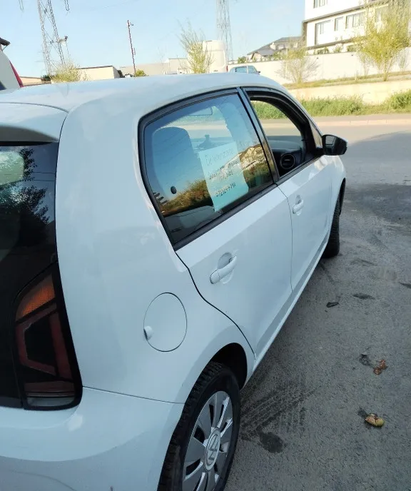 Volkswagen Up 6 800 eur