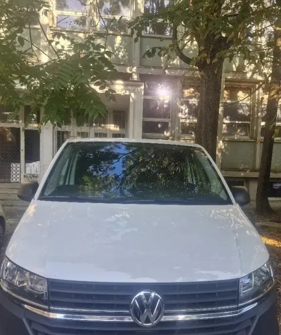 Volkswagen Transporter T6 1 21 200 eur