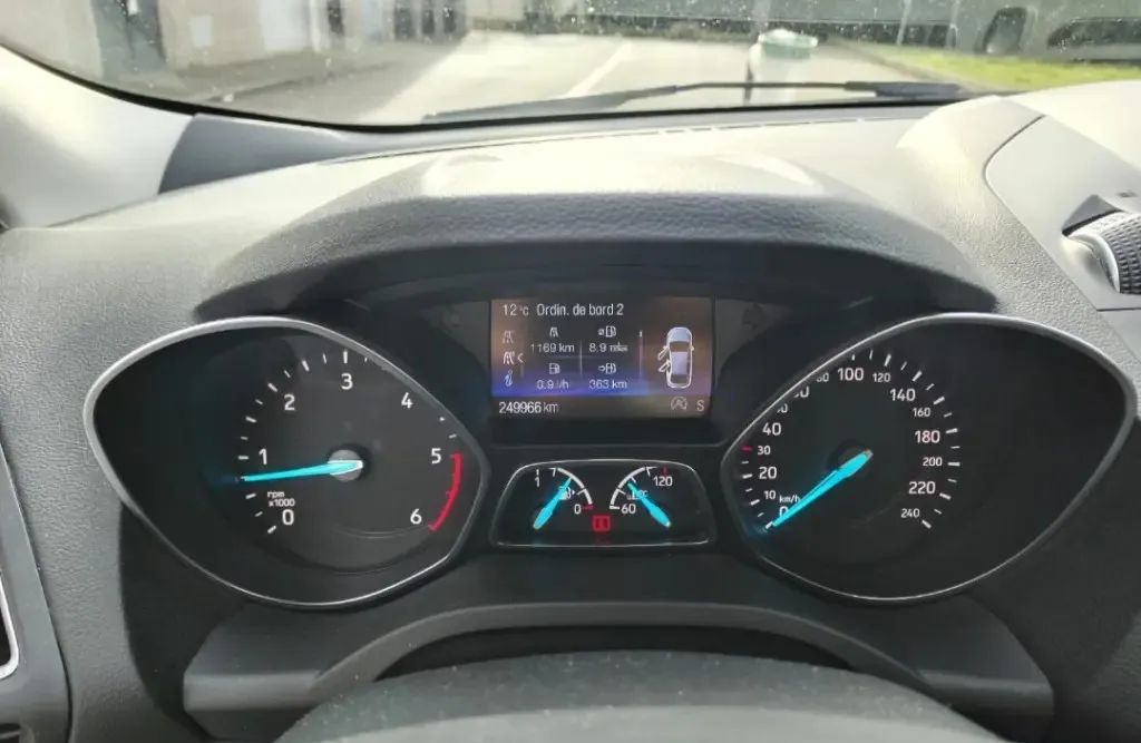 Ford Kuga 2 0 2018 9 900 eur