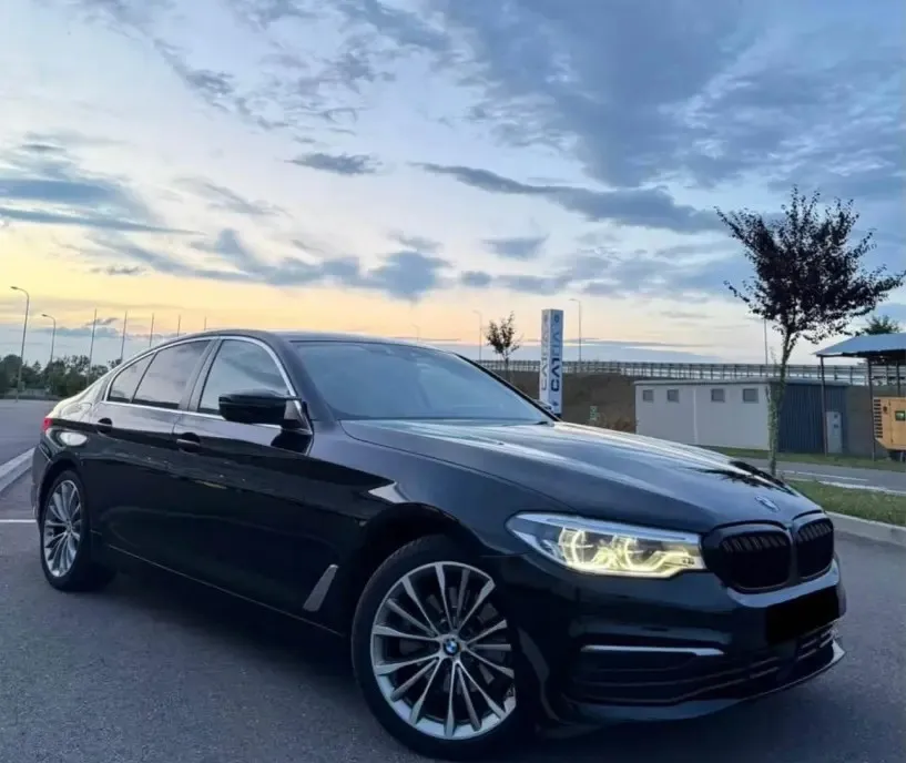 BMW Seria 5 520d xDrive 24 000 eur