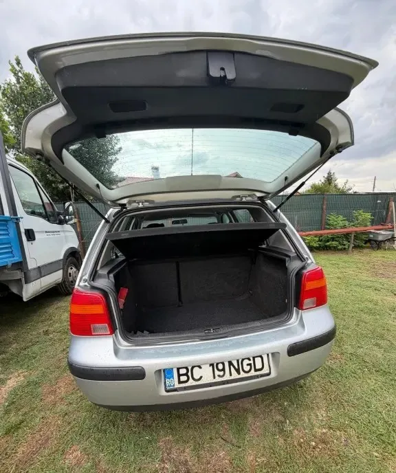 Volkswagen golf berlina 1 000 eur
