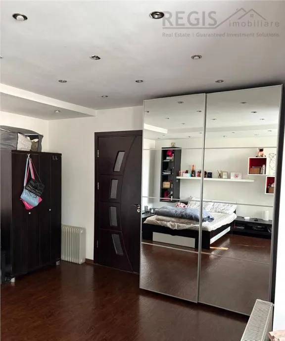Garsoniera decomandata str De Mijloc Brasov