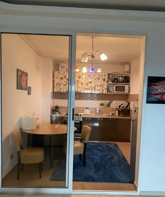 Apartament de 2 camere Str Bisericii Romane