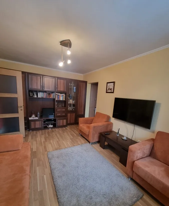 Berceni Piata Sudului renovat mobilat prima inchiriere parcare