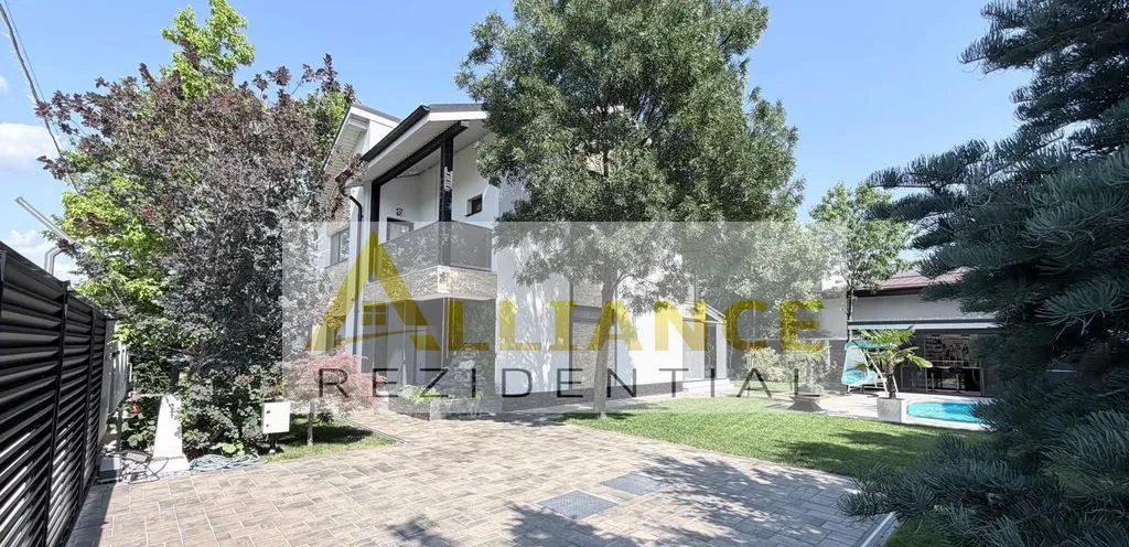 Casa 5 camere 3 bai 650mp teren