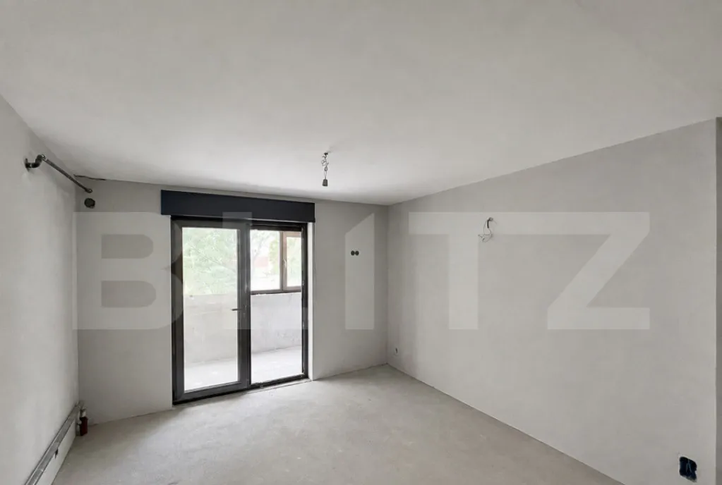 Apartament 3 camere 2 bai decomandat 80 mp zona Brazda