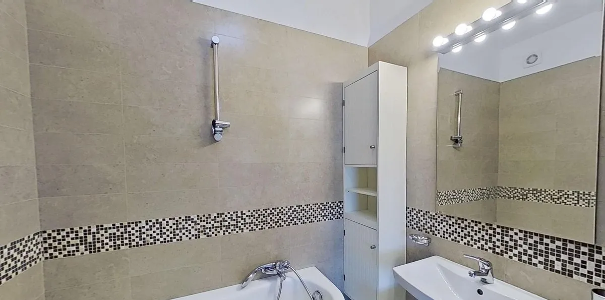 Baneasa Romatsa garsoniera superba
