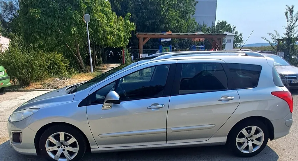 Peugeot 308/2011/1 6 2 900 eur