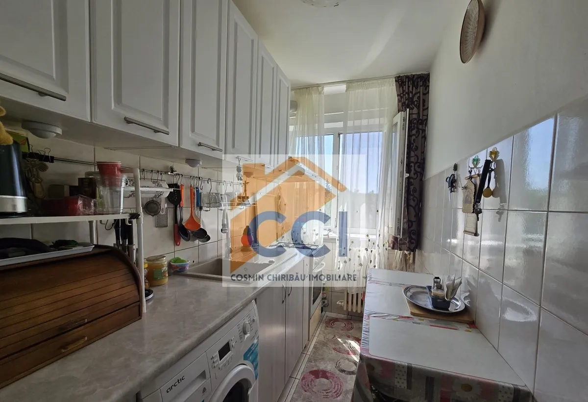Bacau Strada Neptun nr 6 apartament cu personalitate logie si boxa