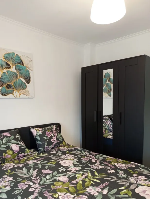 Piata Romana proprietar vand apartament 2 camere balcon 8 52 m ideal Airbnb