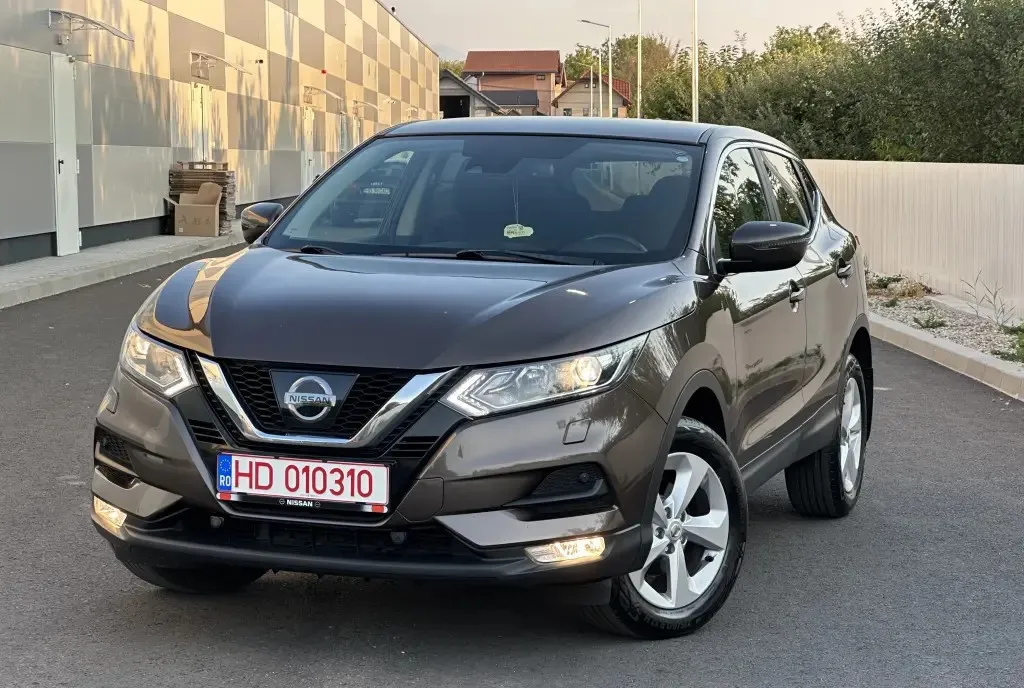 Nissan Qashqai 2WD BiXenon 1 6 navigatie camera factura fiscal an 2019 11 870 eur
