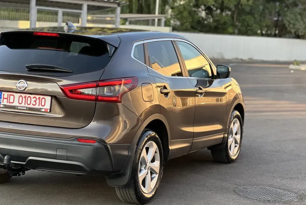 Nissan Qashqai 2WD BiXenon 1 6 navigatie camera factura fiscal an 2019 11 870 eur