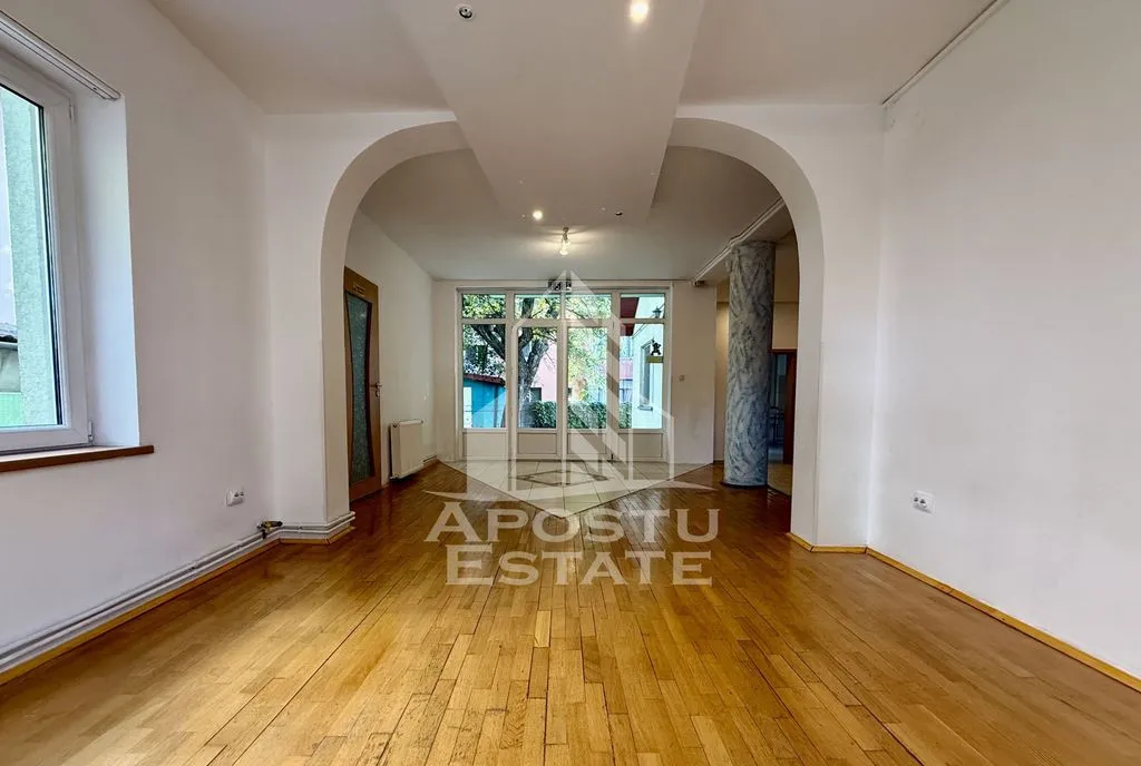 Apartament cu 3 camere complex rezidential nou zona Cen
