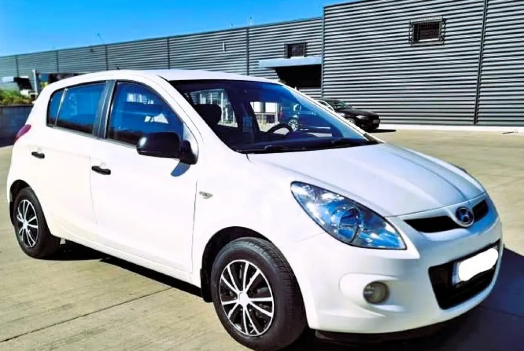 Hyundai 2012 i 20 79 cp Euro 5 - Aer Conditionat 2 850 eur