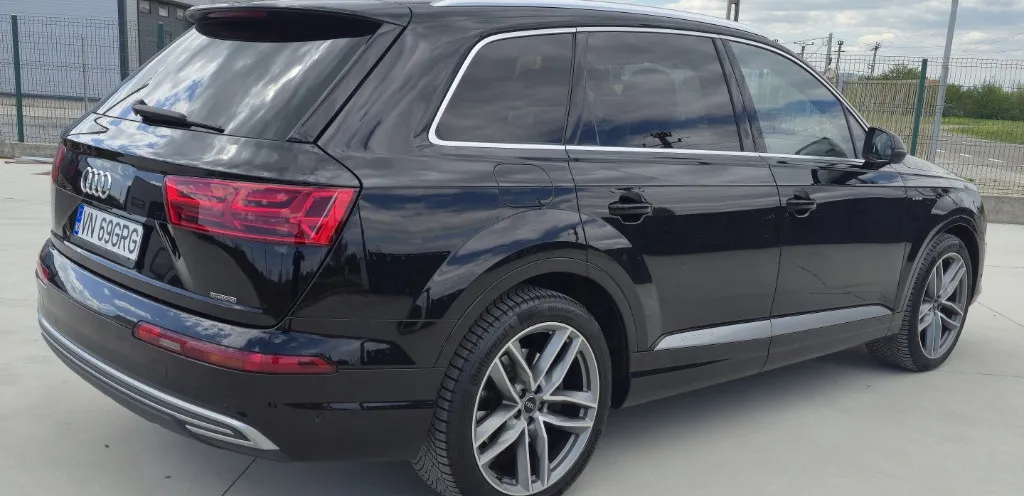 Audi Q7 E-Tron an 2016 24 000 eur