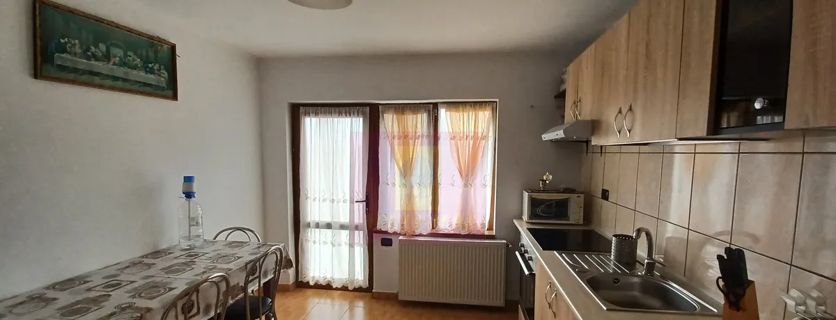 Casa 2022 P M 4 camere 2 bai curte 500 mp Sabareni