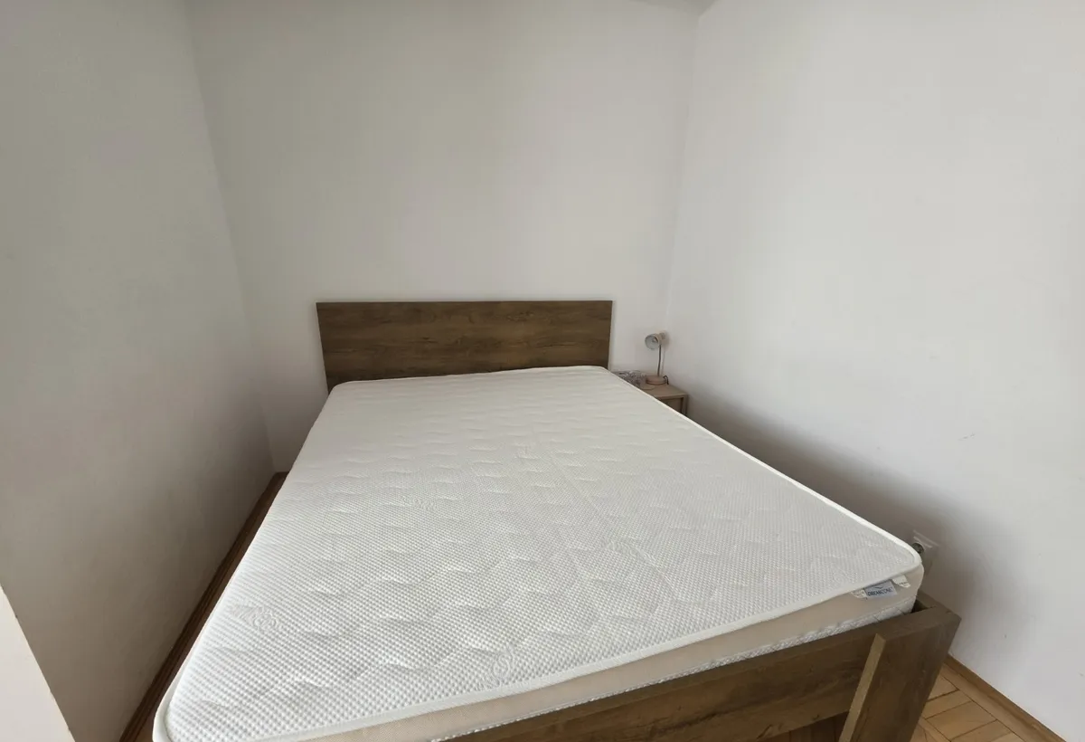 Titan parc ior 5 minute metrou pe Fuiorului bloc mixt Liceul Dante
