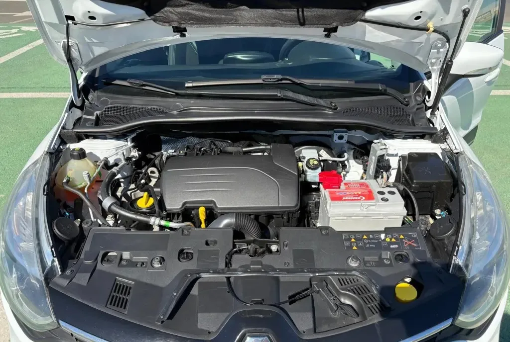Renault Clio 2017 ZEN 1 2 bwnzina 7 000 eur