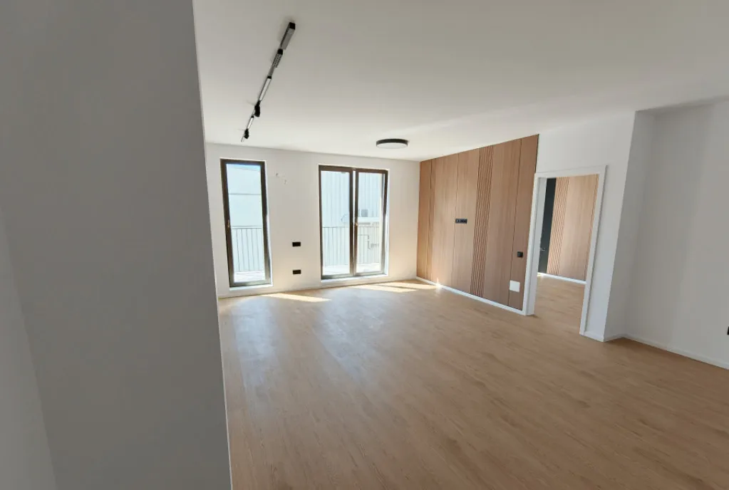 Apartament 2 camere 53 mp zona Eroilor
