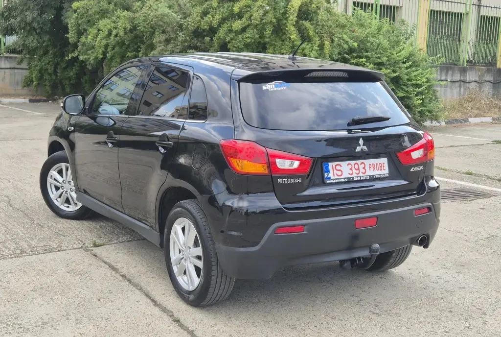 Mitsubishi ASX 2011 1 8 DI-D 150 CP euro 5 / RATE fara avans 5 490 eur