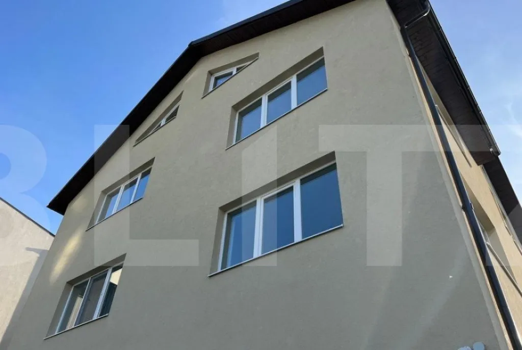 Casa mixta cu 6 apartamente 390 mp 1500 mp teren Calea Tu