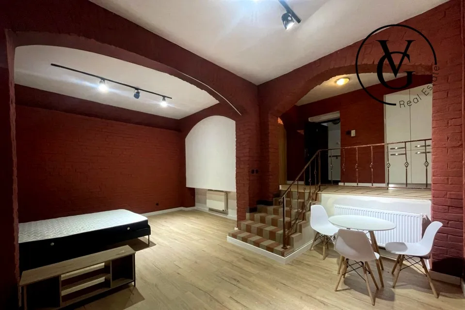 Studio in Cartierul Armenesc