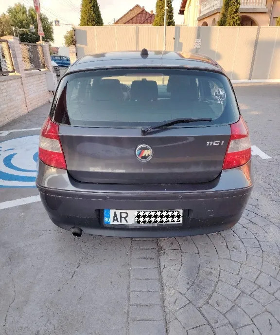 Bmw seria 1 2005 116i 2 150 eur