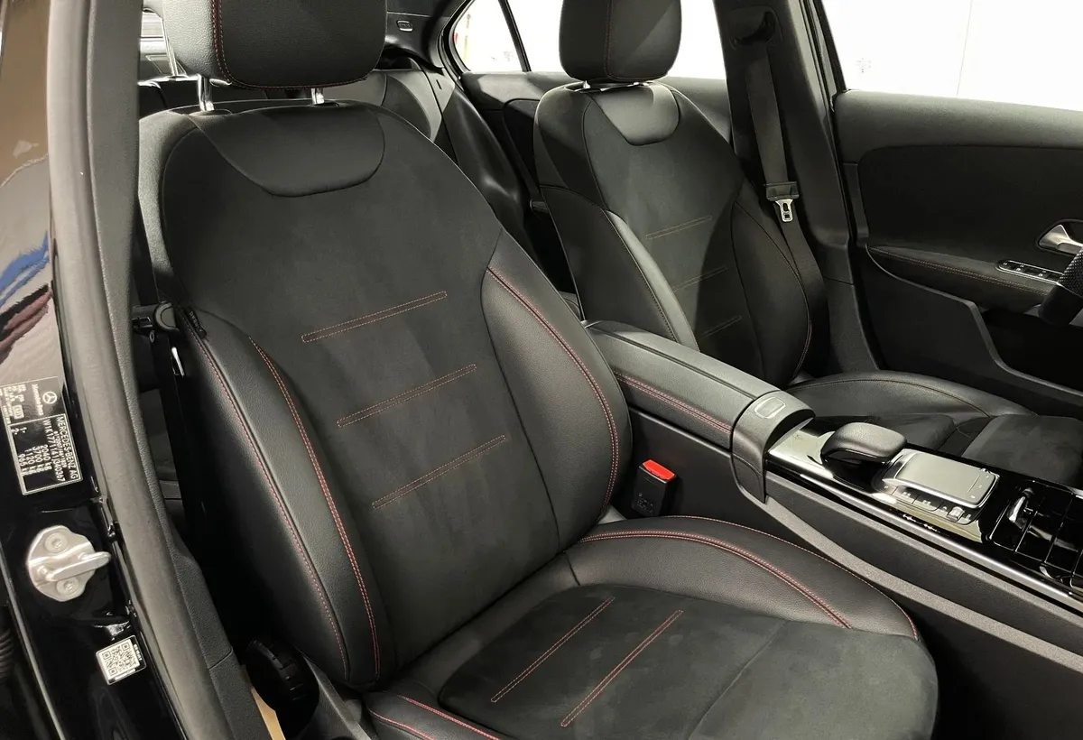 Mercedes Benz A 220
