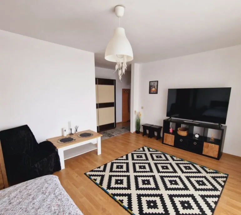 Apartament 1 cam su 42 3 mp 1 balcon 2 5 mp zona cetatii