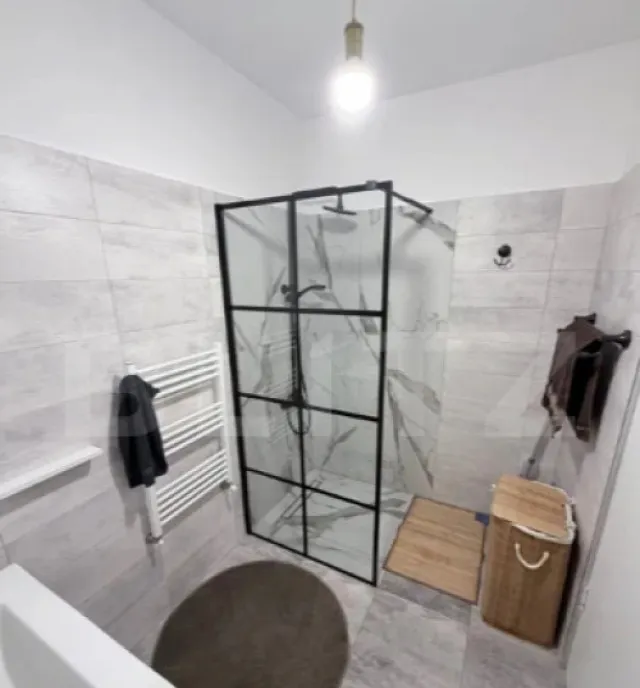 Apartament cu 2 camere 43 mp zona Iulius Mall