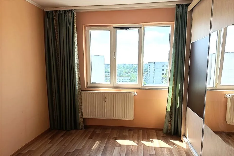Titan apartament decomandat cu 2 camere 59 mp 2 minute de metrou Titan