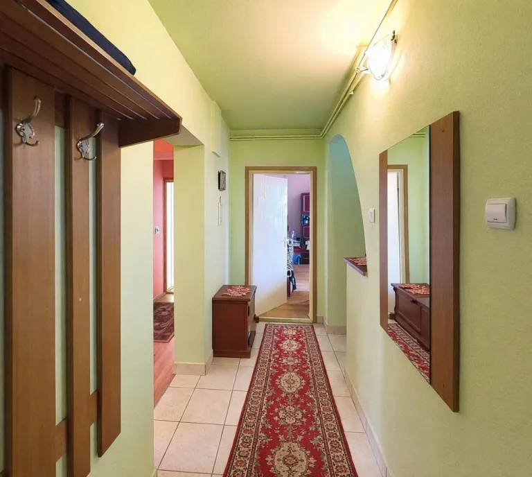 Tur 3D Apartament 4 camere 2 balcoane 2 bai zona centrala A