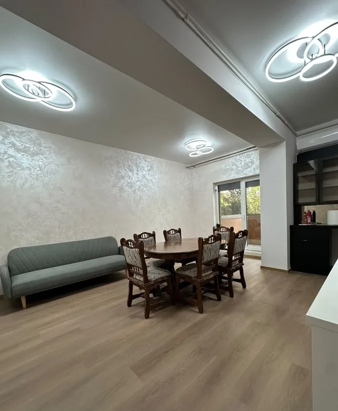 Pipera Apartament la parter cu curte privata terasa de 30 mp si 2 locuri de parcare
