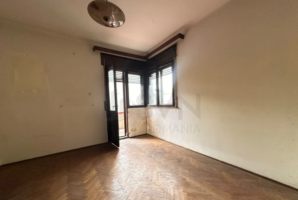 Vila 8 camere de I Piata Alba Iulia