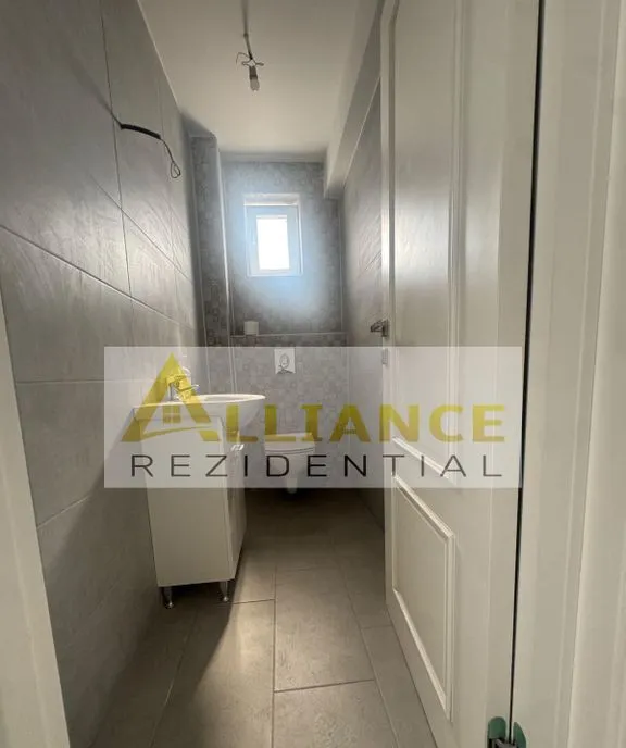 Apartament 3 camere 67 mp utili 2 terase 2 bai