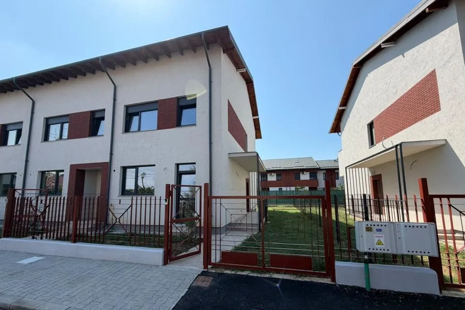 Casa la cheie Mogosoaia toate utilitatile
