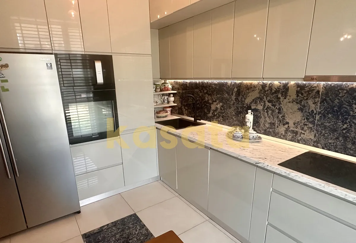 Casa tip duplex -gated community panouri solare dotari premium