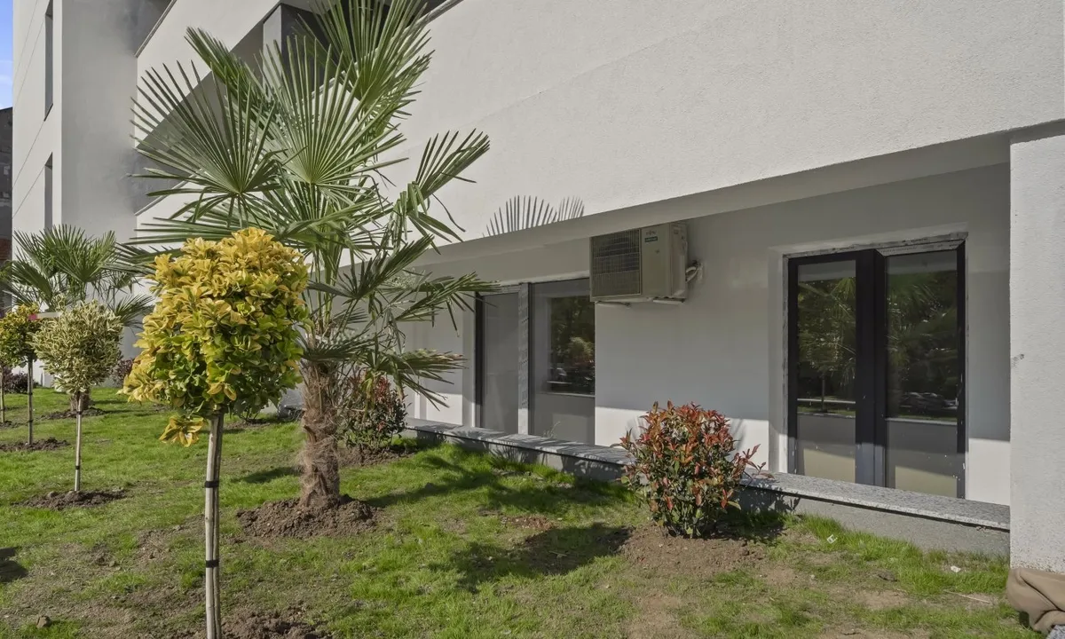 Preciziei Metrou 2 camere finisat complet se accepta credit