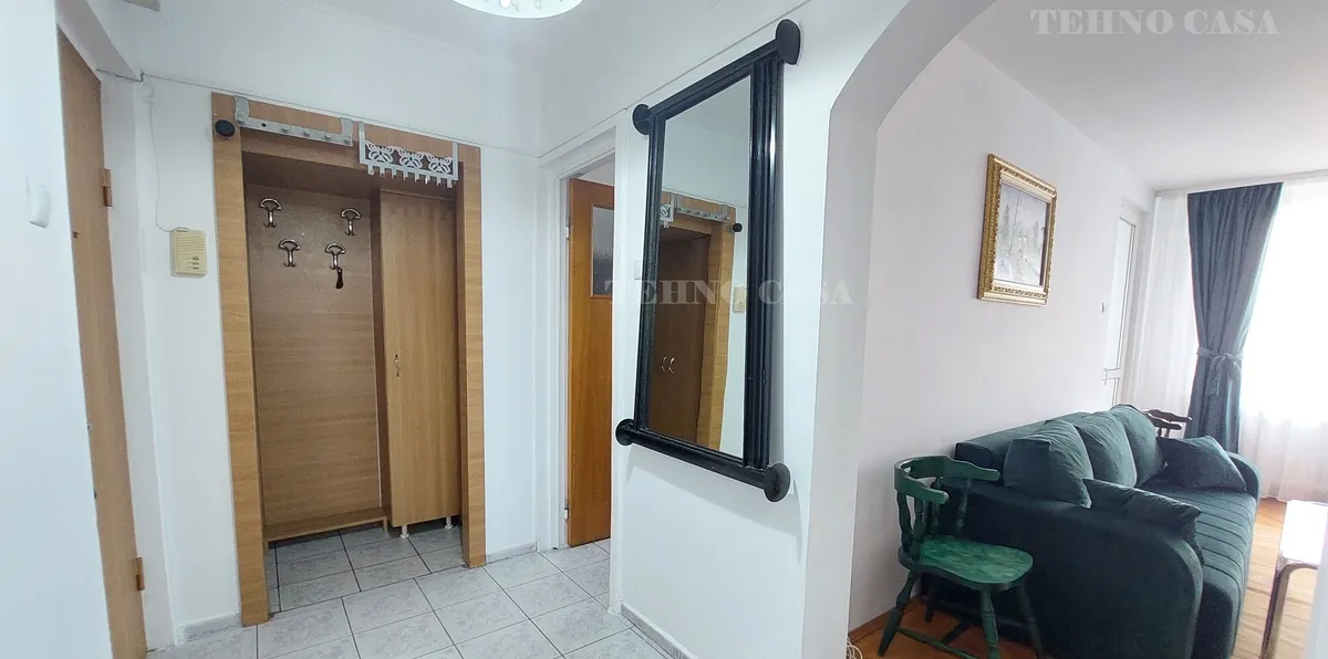 Titan metrou 7 minute mers renovat prima inchiriere loc parcare