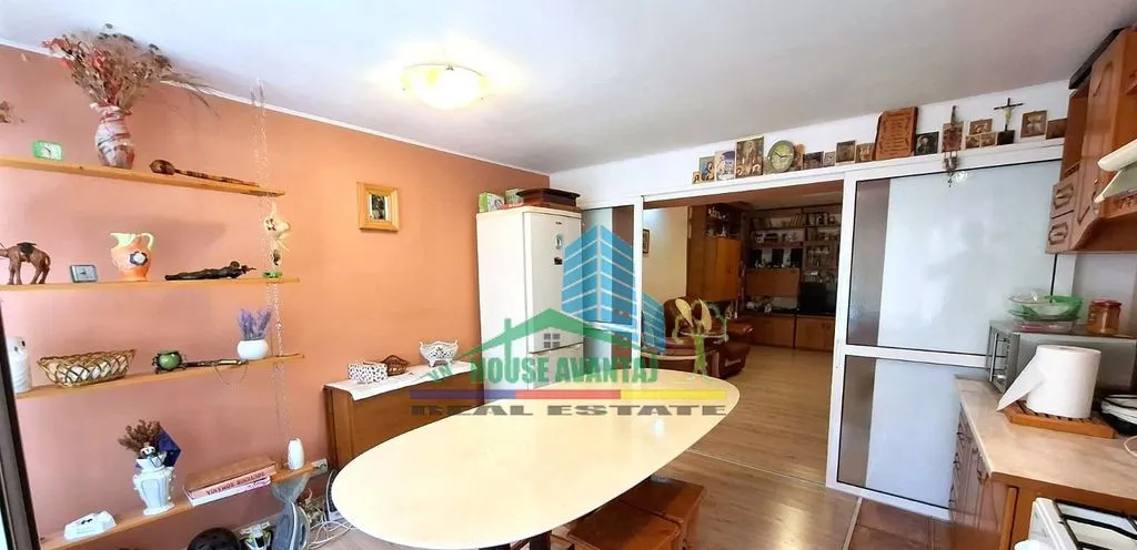 Casa de vanzare aproape de centru - Odobesti Vrancea
