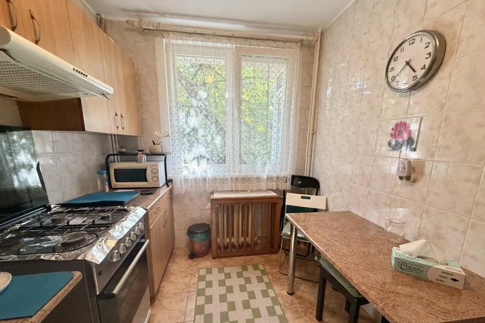 2 camere zona Piata Minis Metrou Costin Georgian