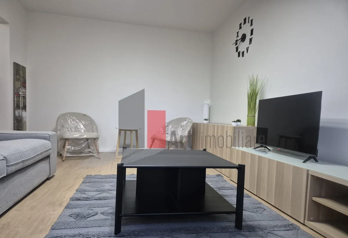 Prelungirea Ghencea inchiriez apartament 4 camere complet renovat