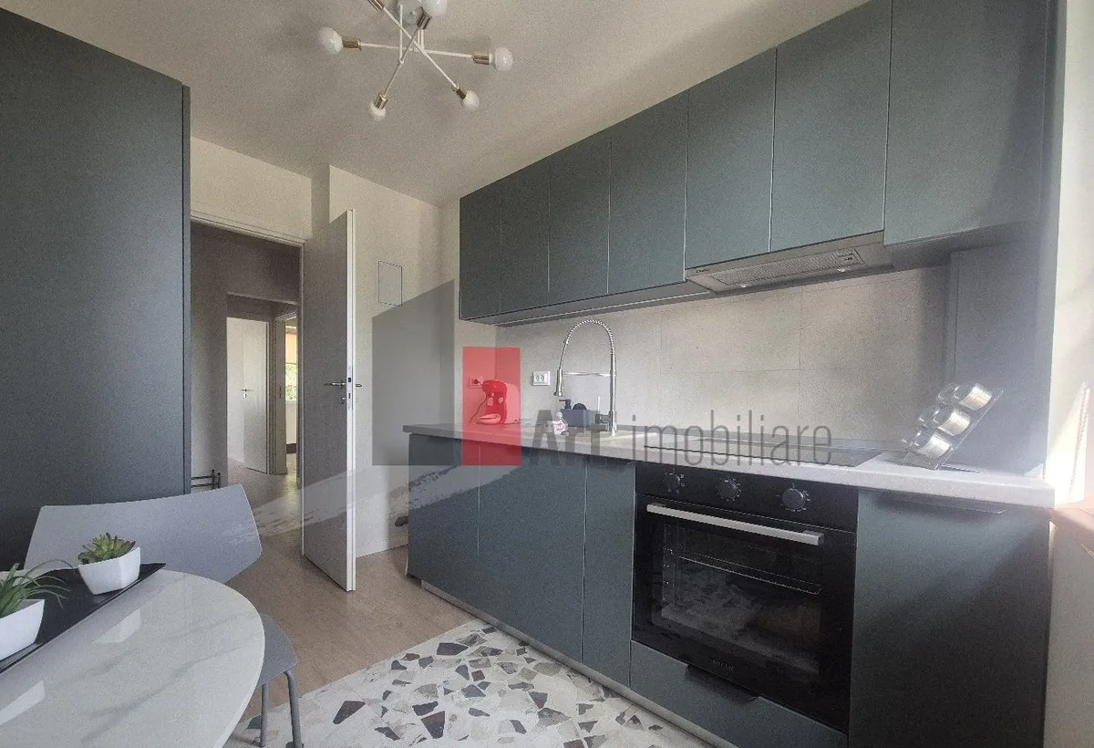 Prelungirea Ghencea inchiriez apartament 4 camere complet renovat